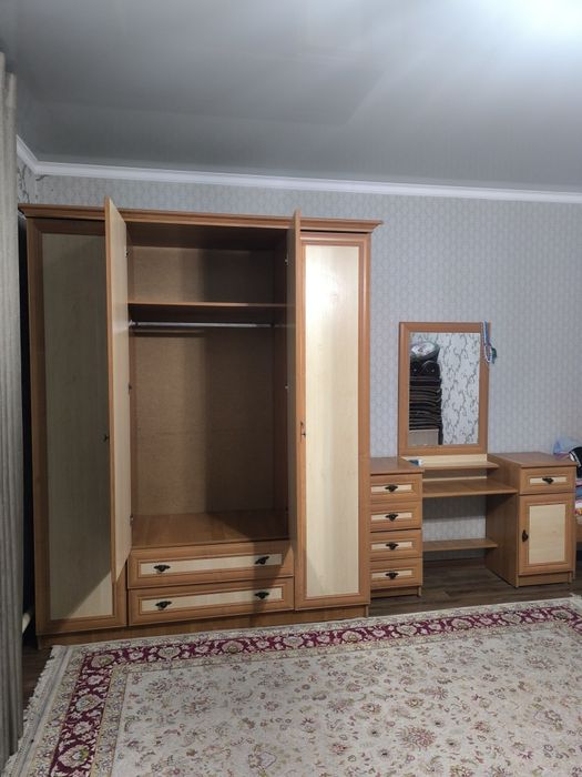 Спальный гарнитур