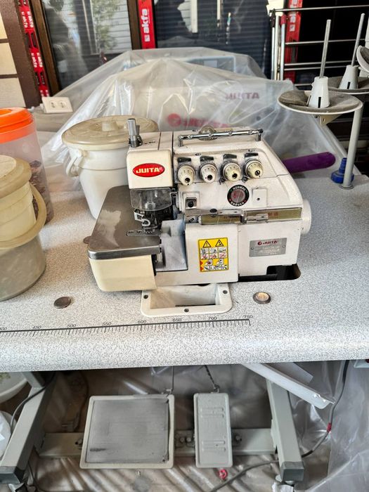 Продаётся швейная машинка