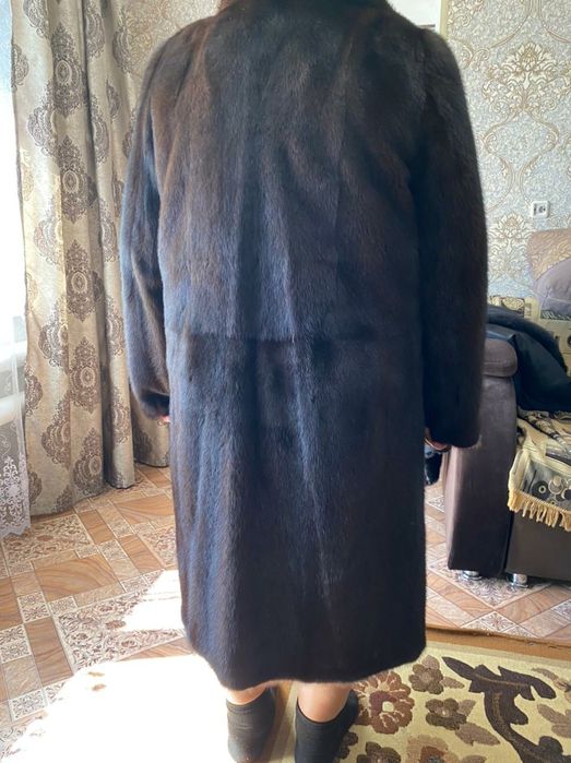 Продам норковую шубу