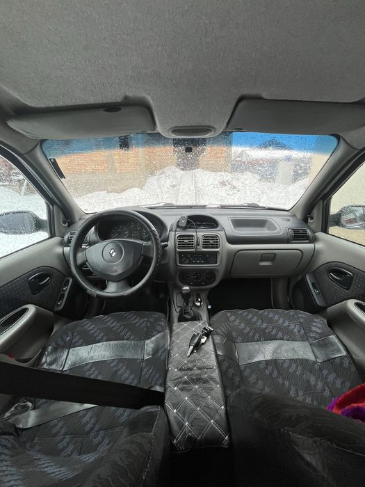 Рено Симбол на ходу