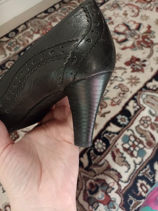 Туфли  б/у кожанные недорого