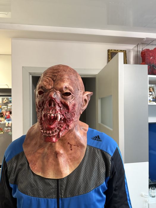 Кукерски маски  гумени маски