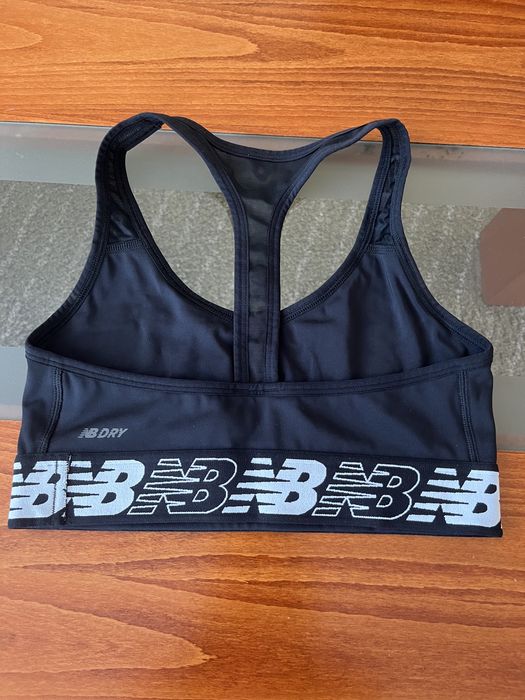 Спортно бюстие