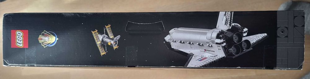Продавам неразпечатано LEGO NASA Space shuttle Discovery 10283