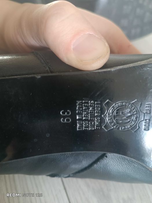 Женские сапоги кожаные