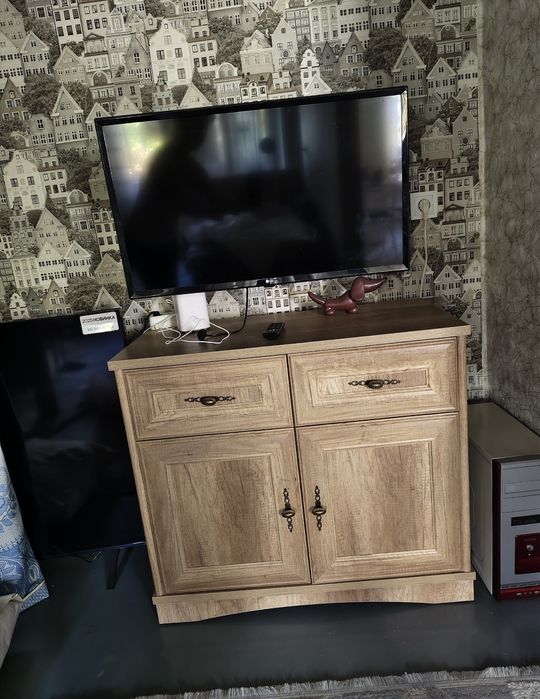 Продам тумбу с ящиками, новая