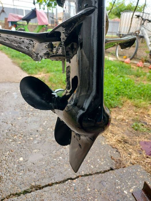 Мercury F9.9MH   на 2 мото часа НЕРАЗЛИЧИМ ОТ  НОВНОВ