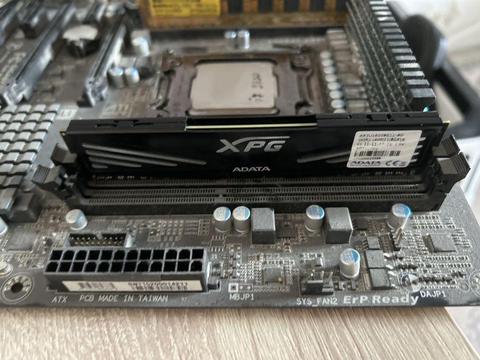 Плата gigabyte x79-ud3