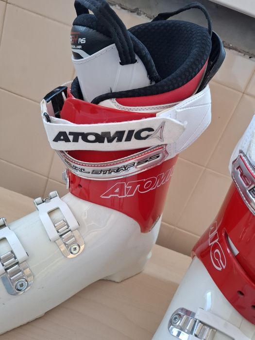 Ски обувки       .