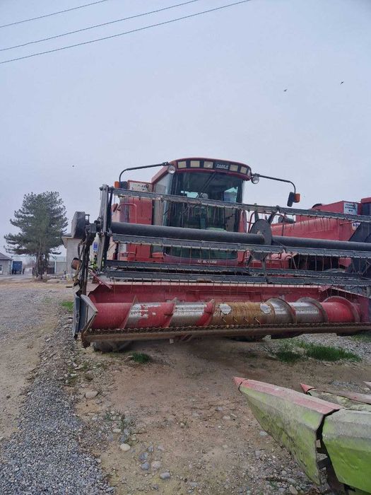 Комбайин Case 2366