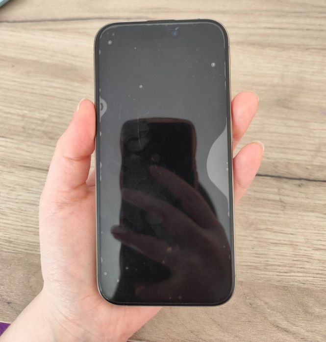 Продам IPhone 15 pro б/у