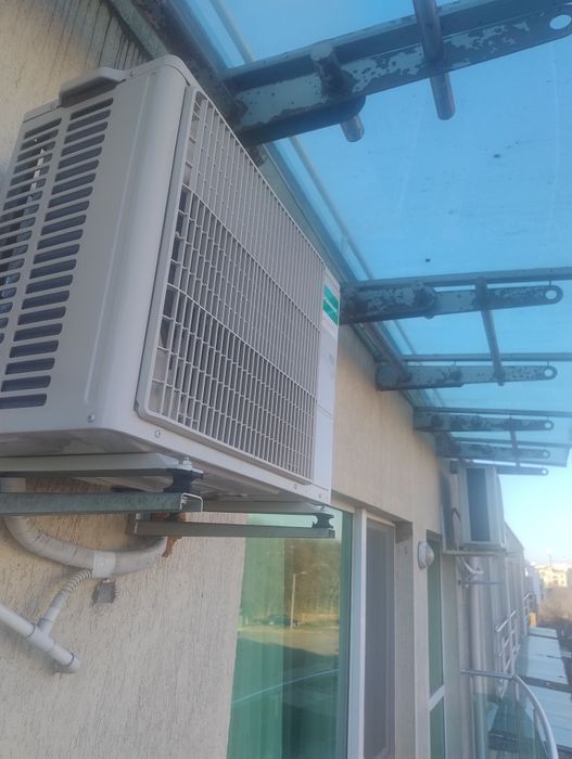 Климатик Fujitsu General ASHG09KMCE – отлично състояние, модел 2022 г.