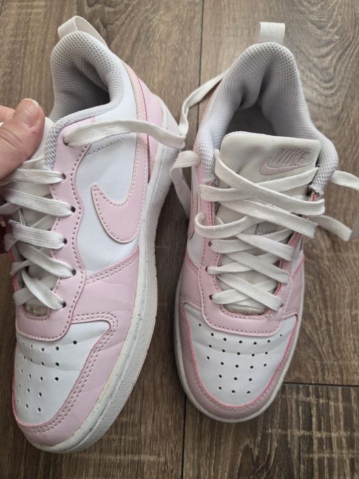 Adidași fete Nike 35.5