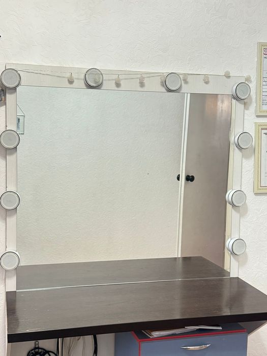 Туалетный столик