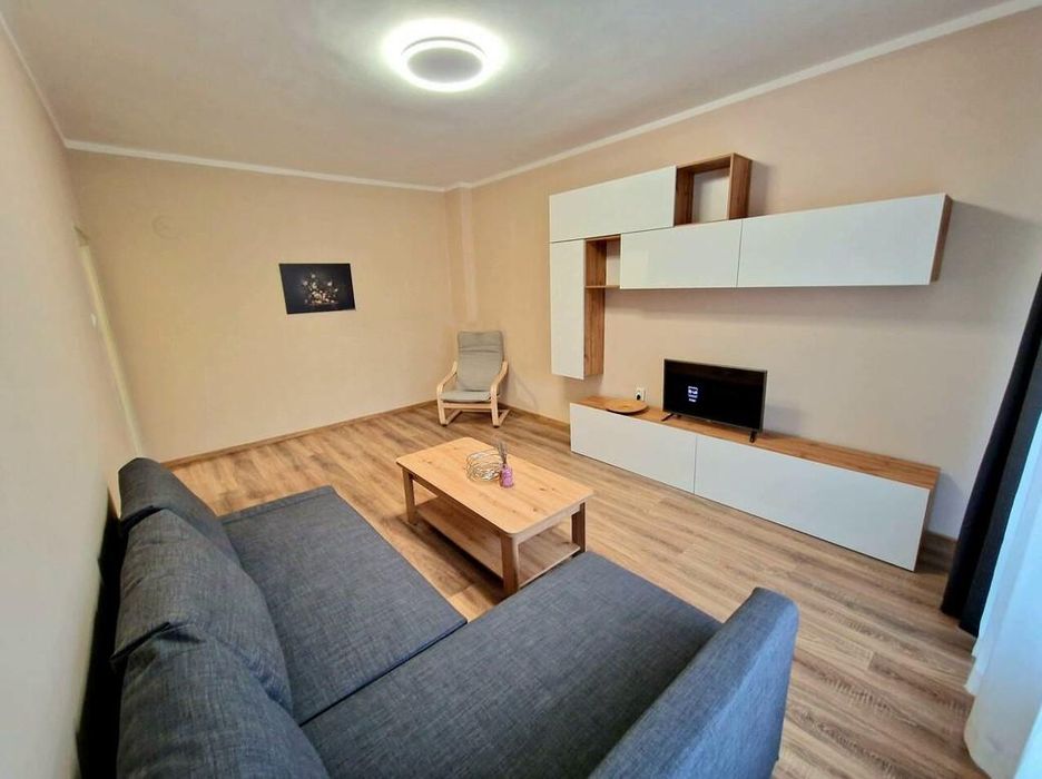 Дава се под наем Двустаен апартамент в София, Иван Вазов - 68 кв.м за 700 € - Снимка #1