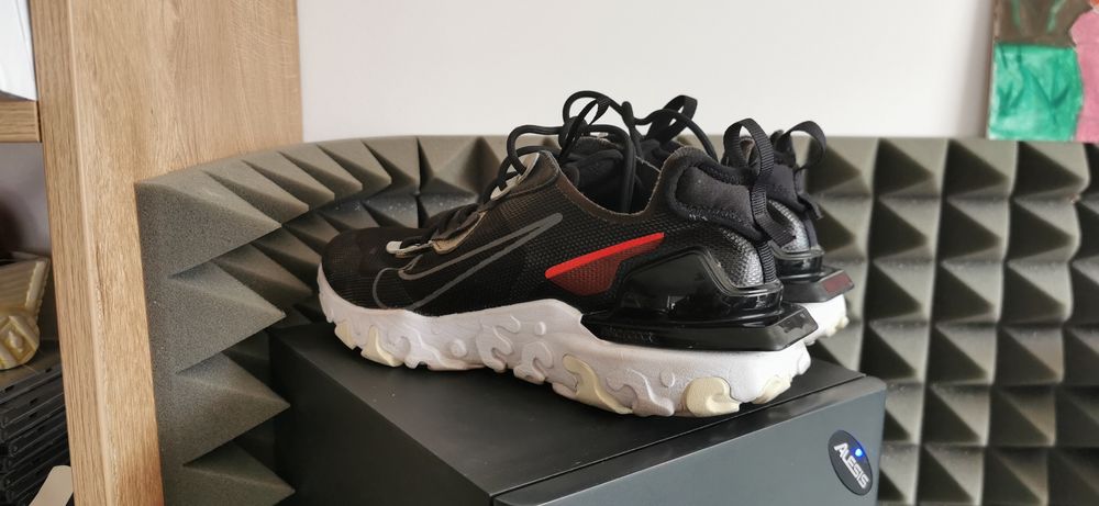 Nike React Vision 3M номер 40.5