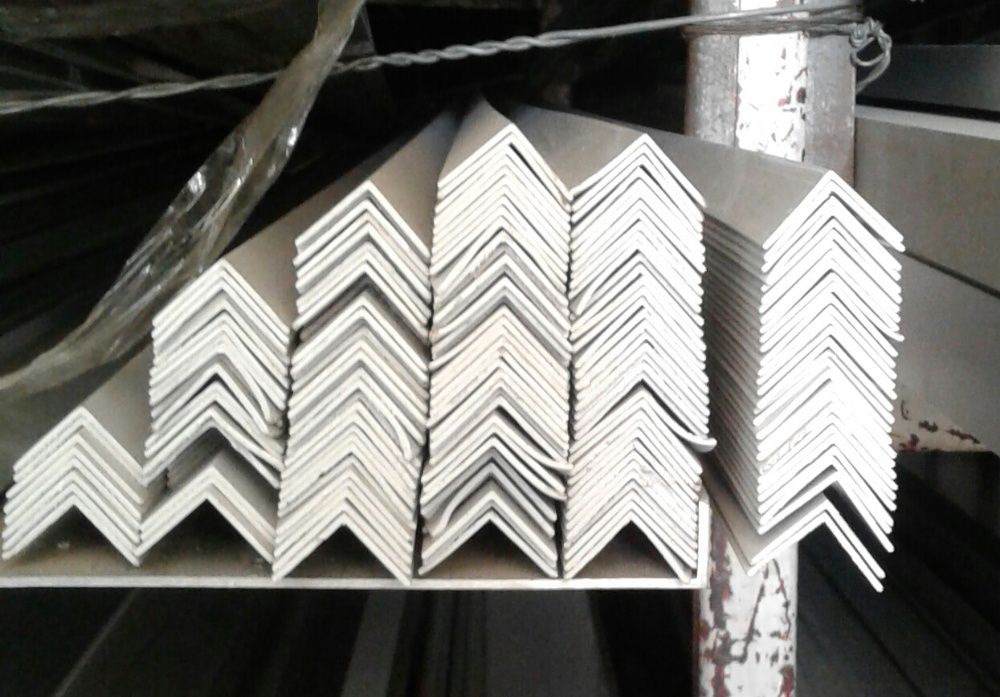 алюминиевый уголок