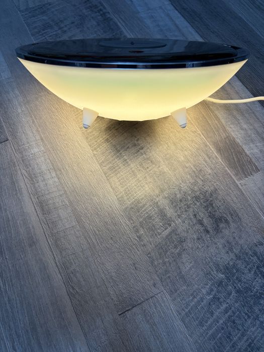 Incărcător telefon wireless si lampă RGB