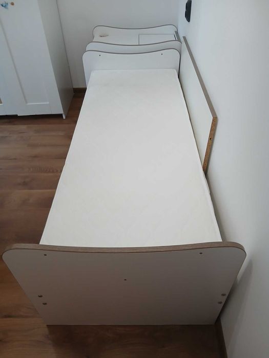 Запазено Детско Легло с матрак запазен