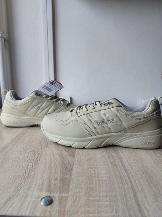 Adidași Sport Veer