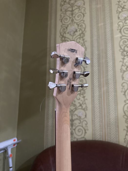 Гитара Les Poul Cort