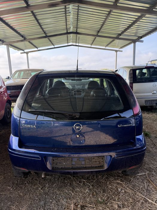 Opel Corsa C 1.2 16v -59KW /2005/- на части