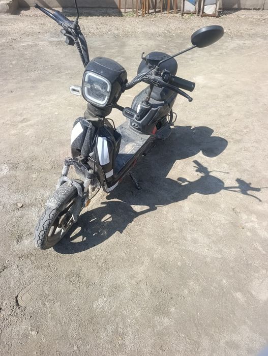 Elektron skuter holati yaxshi