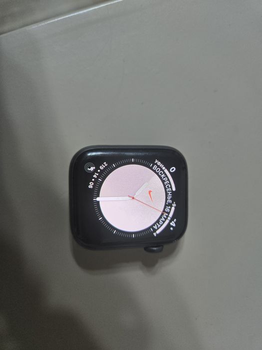 Apple watch se в продаже