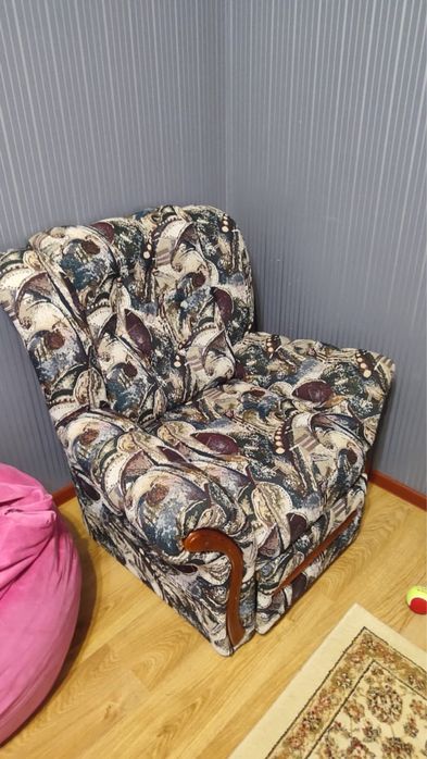 Продам Диван угловой