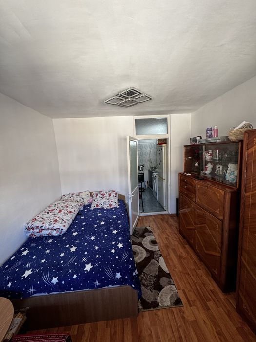 Camera de camin pe putnei (sarari)