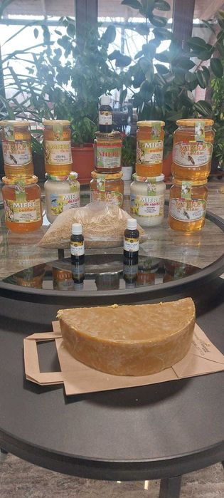 Miere, polen, propolis, căpăceală, faguri