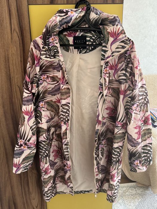 Продам демисезонные куртки