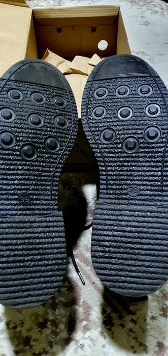 Продаются кожаные ботинки