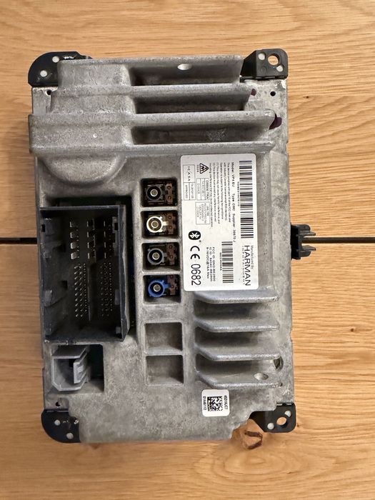 Навигация HARMAN Ucconect JEEP 8.4, BG карта и четни радио честоти