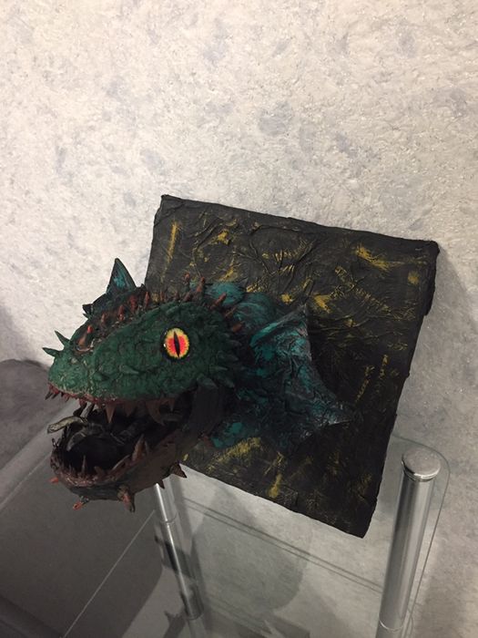 Ръчно изработена глава на дракон