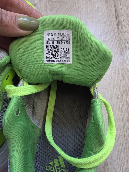 Adidas маратонки 39 размер