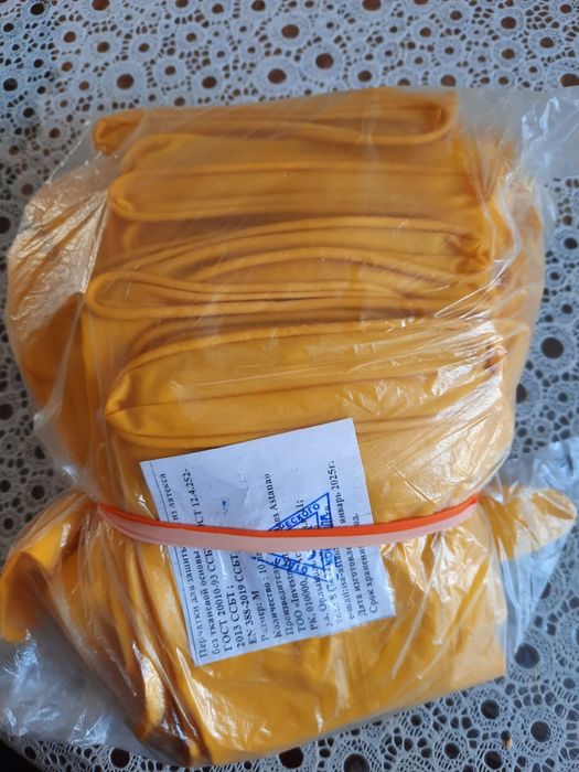 Продам перчатки резиновые новые