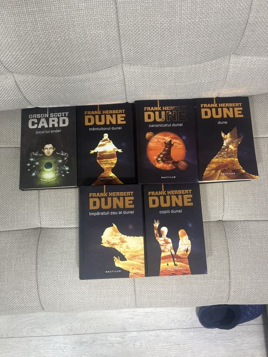 Carti dune plus jocul lui ender