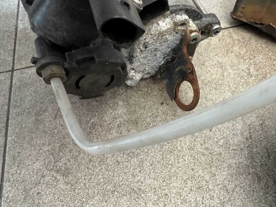 Compresor arc pneumatic cu butelie,bloc  supape Mercedes S-Class W221