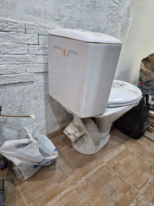 Продам унитаз, состояние хорошее