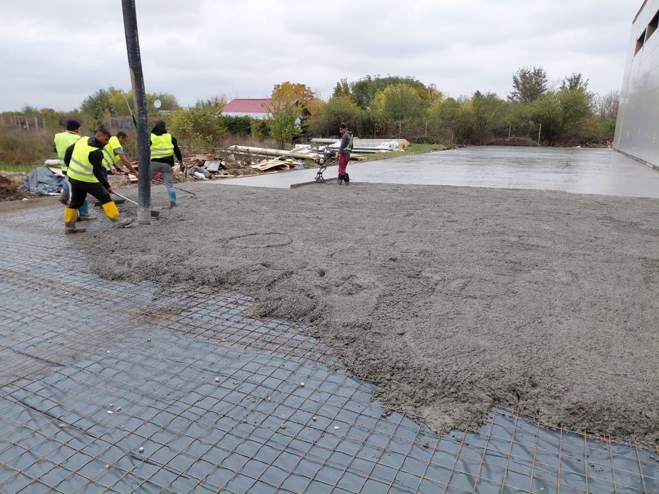 Turnare pardoseli industriale elicopterizat