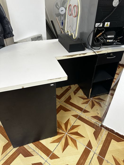 Продам офисный стол