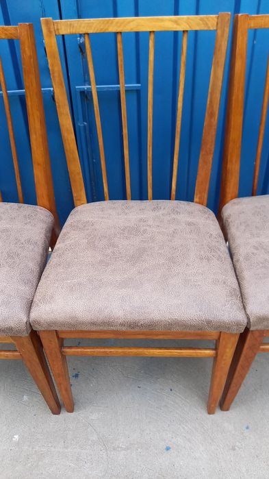 Стулья из дерева. Цена за 4 штуки