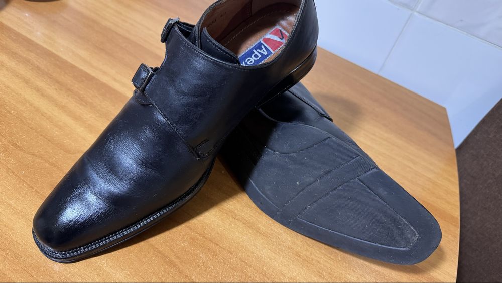 Vand pantofi piele naturala