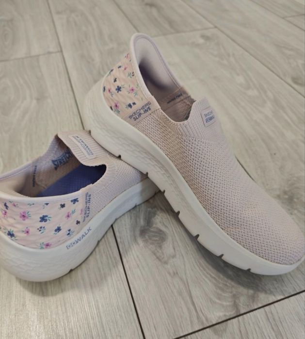 Skechers de dame glide step slip ins marimea 39 (26 cm)