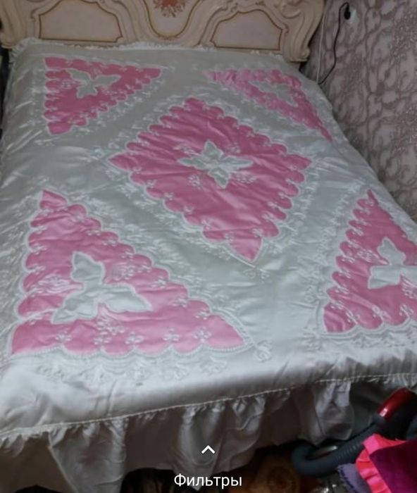 Люстра! Срочно! Ковёр!