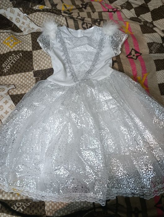 Продам детское платье