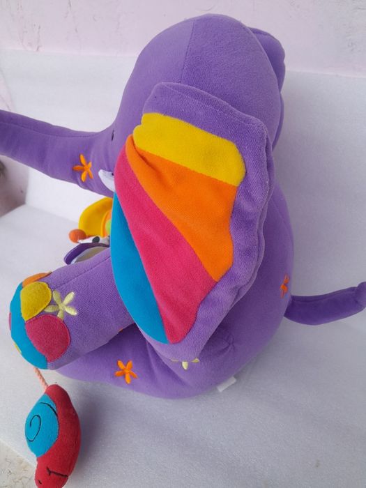 Бебешка играчка - слон