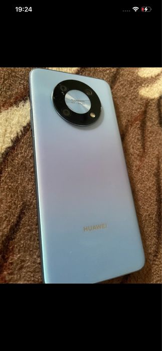 Telefon huawei nova y90