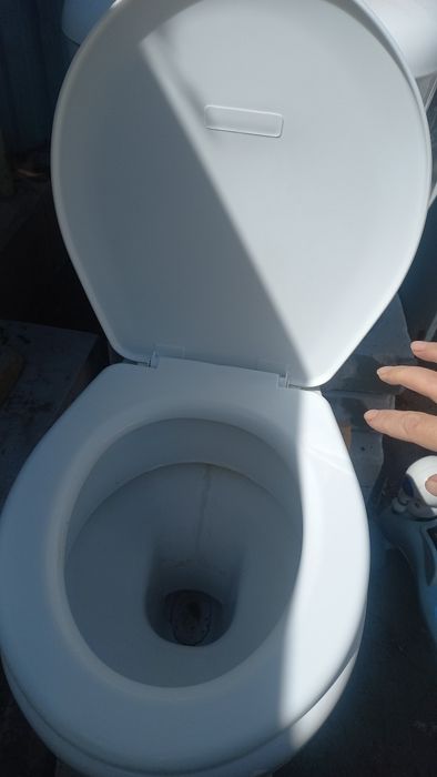 Продам унитаз бу